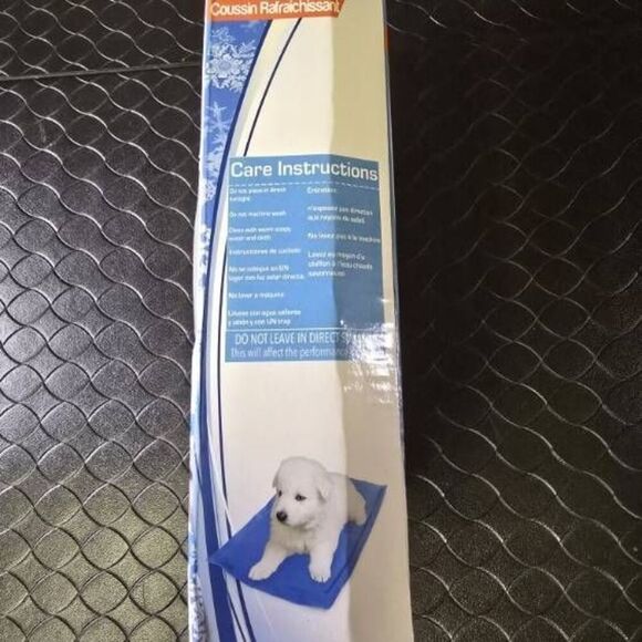 Chillz Cooling Pad, medium size (19.5" x 15.7") #B15 - Picture 3 of 4